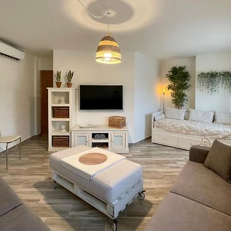 Apartamento Eucalipto Сотильо-де-ла-Адрада Экстерьер фото